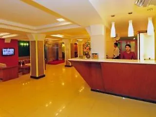***  クローバー ホテル ヤンゴン ミャンマー