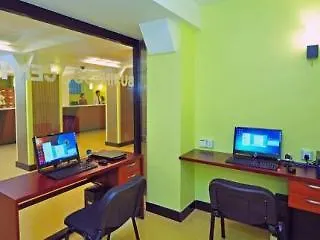 Clover Hotel Rangoon