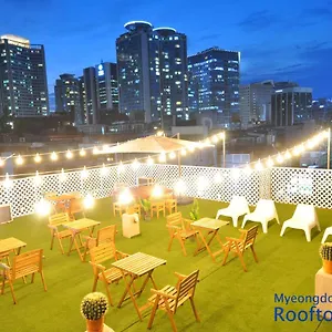 ホテル Oyo Rooftop